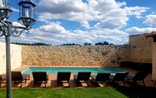 Piscina. Casa rural La Fuente.